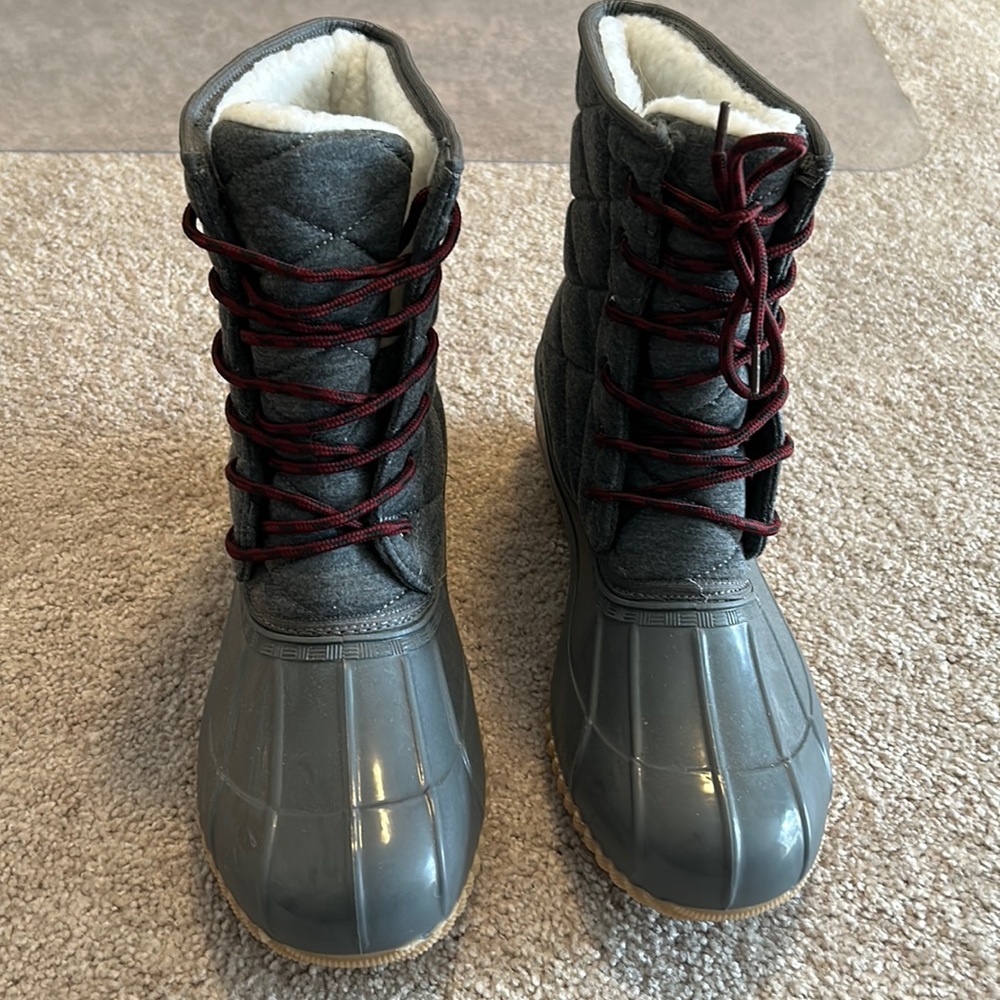 Womens size 11 Olivia Miller winter boots